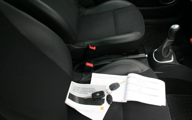 Renault Clio cena 21300 przebieg: 125000, rok produkcji 2011 z Wisła małe 211